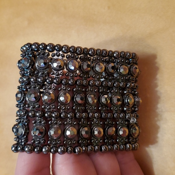 Womens Expanding Bracelet,Cross Posted🖤 One Size fits all 😍 - Picture 4 of 7